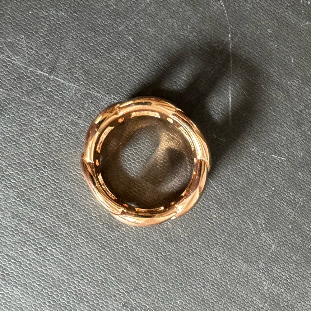 Gold Chain Design Ring - Picture 3 of 4